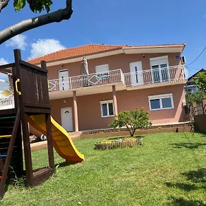 https://apartman-dubravka.hotelinzadar.com